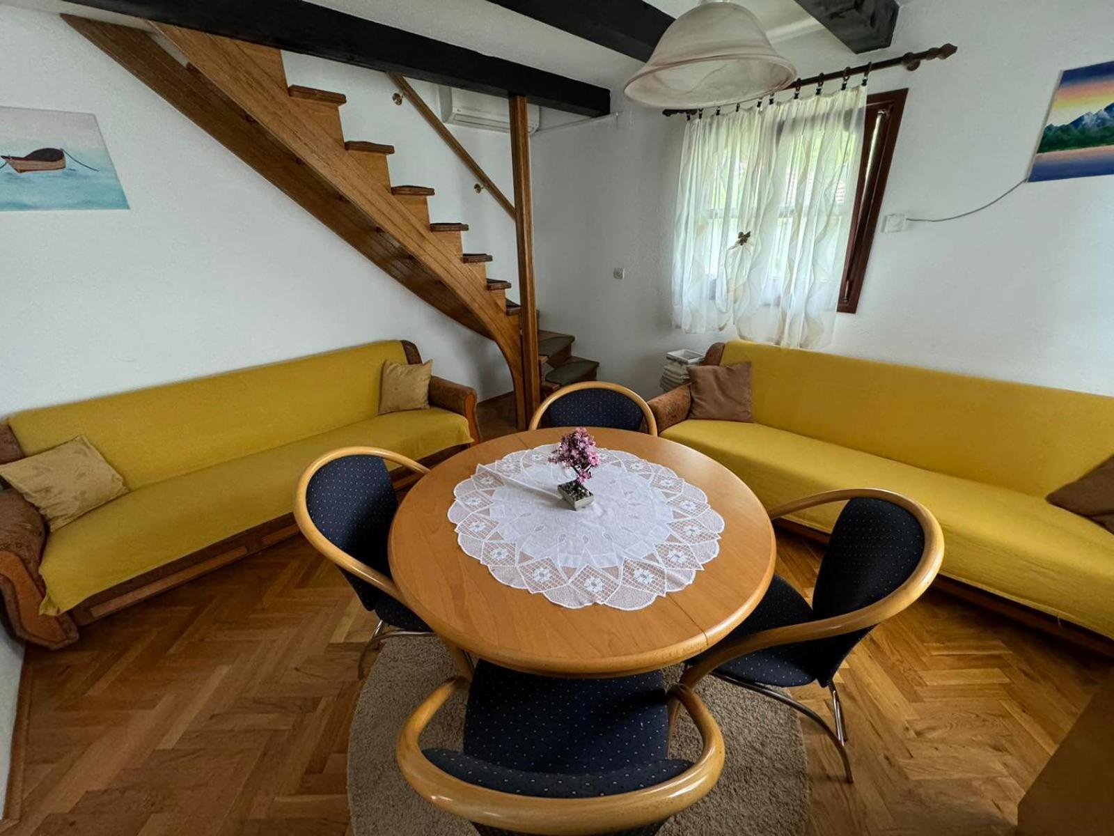 Holiday Home Manda Tounj Екстериор снимка